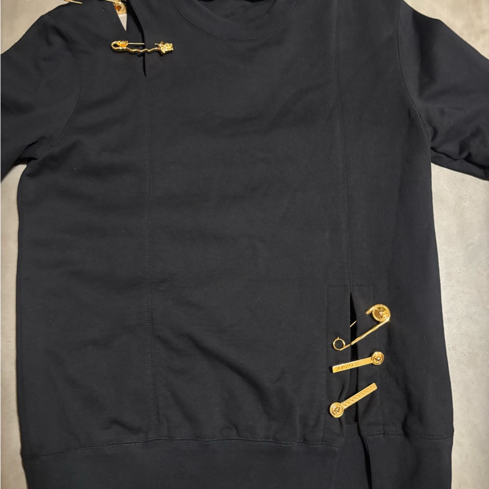 Versace safety-pin sweater size 40. (S/M)